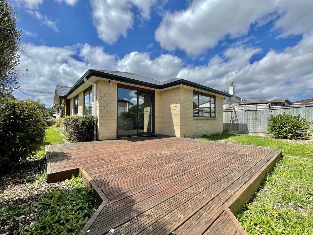 3A Oxford Crescent, Ebdentown, Upper Hutt - Carousel 13
