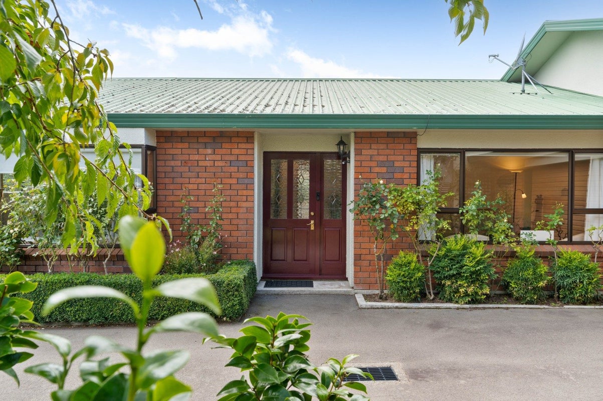 35 Reading Street, Greytown - Carousel 2