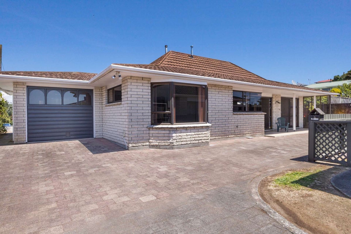 5/481 Saint Aubyn Street, Moturoa, New Plymouth - Carousel 1