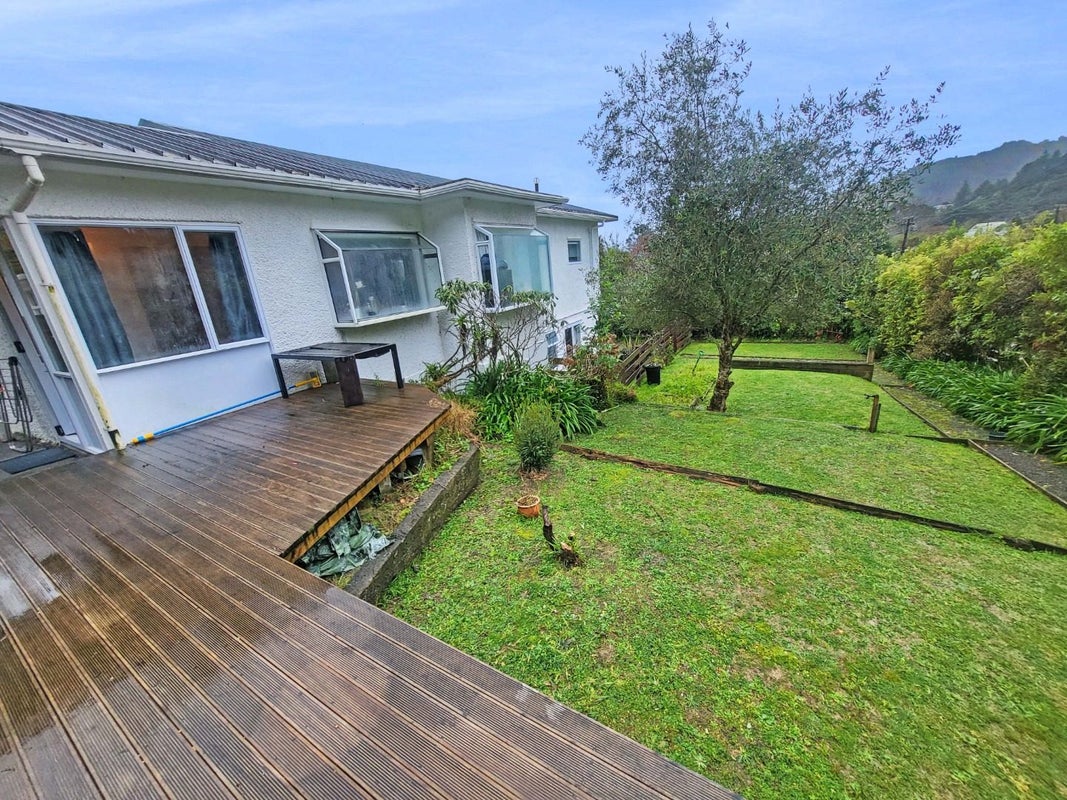 22A Hine Road, Wainuiomata, Lower Hutt - Carousel 18