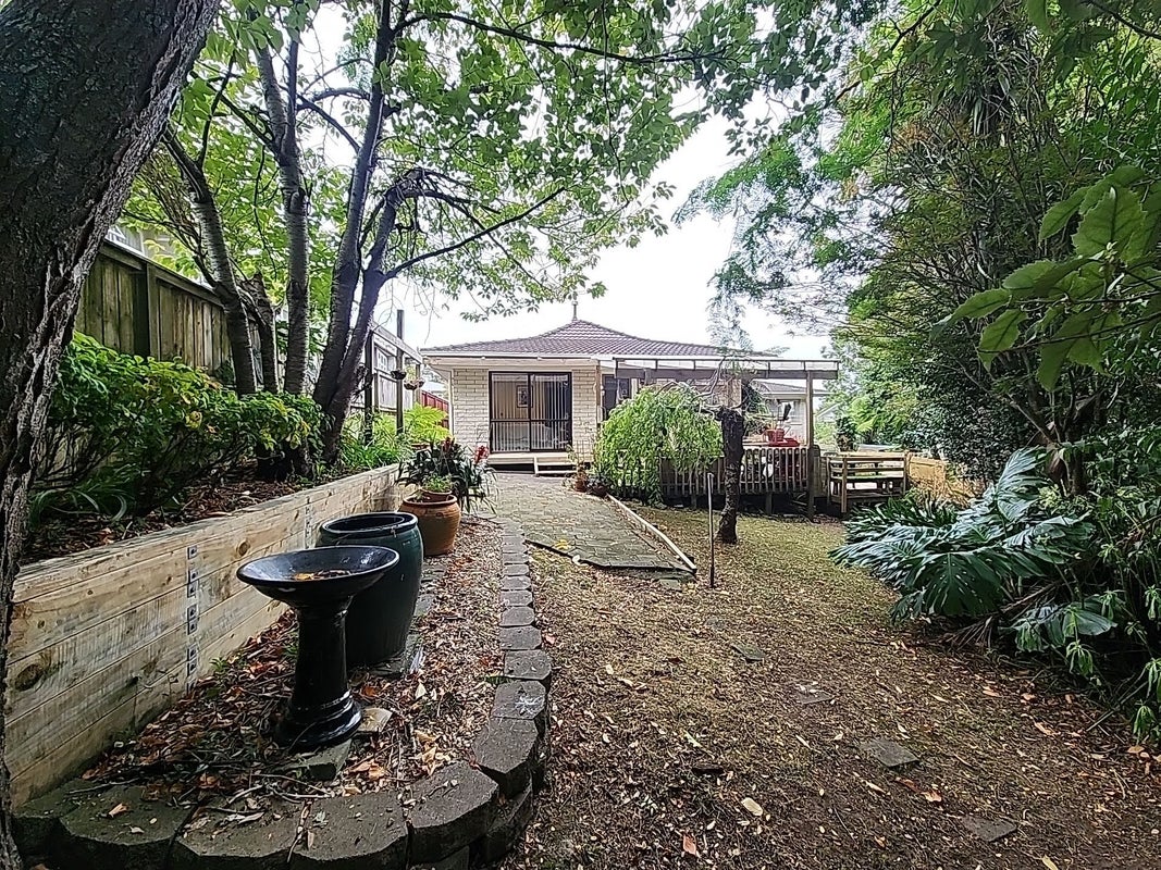 8B Walpole Avenue, Hillpark, Auckland - Carousel 1
