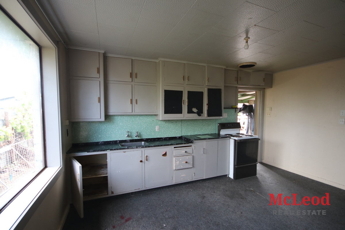 86 Thomson Street, Tinwald, Ashburton - Carousel 1