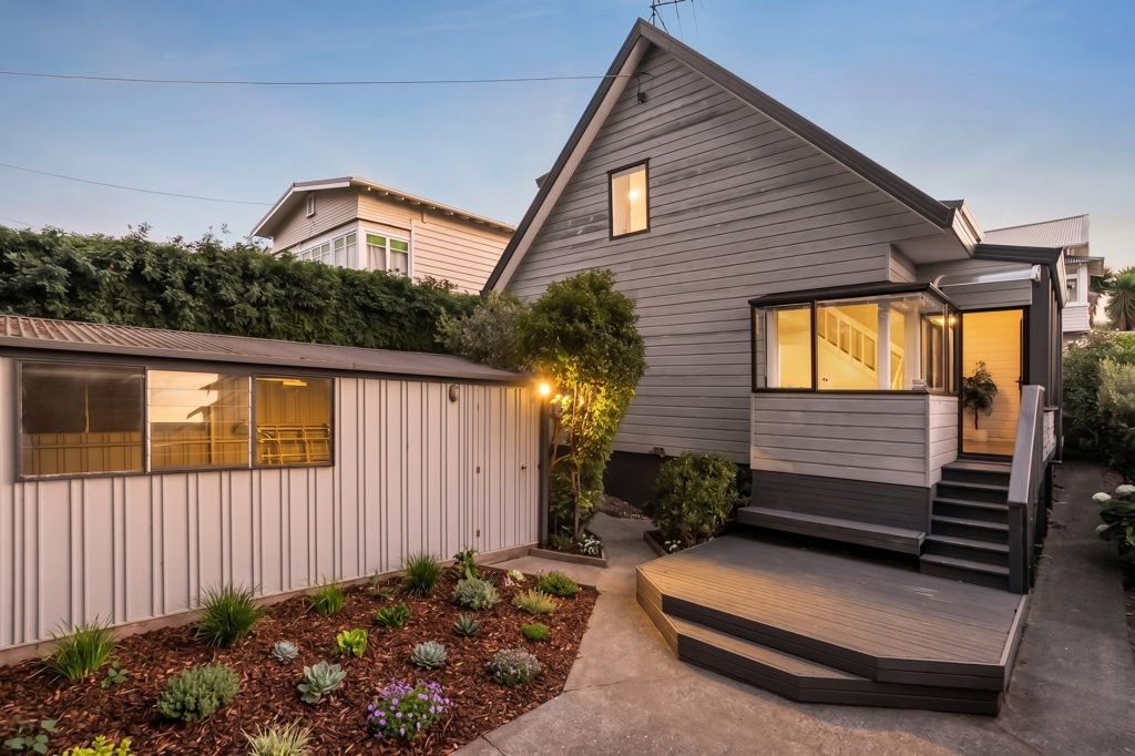 34A Ellerton Road, Mount Eden, Auckland - Carousel 1
