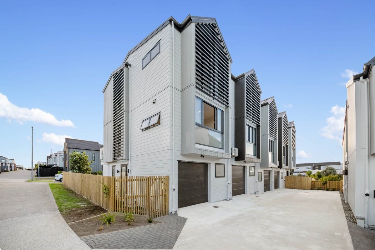 14E Tahingamanu Road, Hobsonville, Auckland - Carousel 15