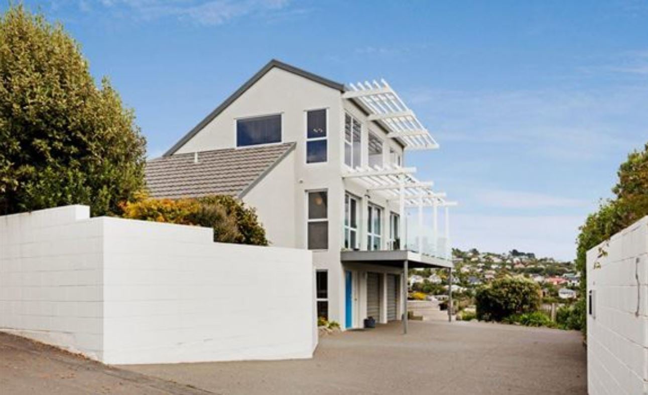 5 Inverness Lane, Redcliffs, Christchurch - Carousel 1