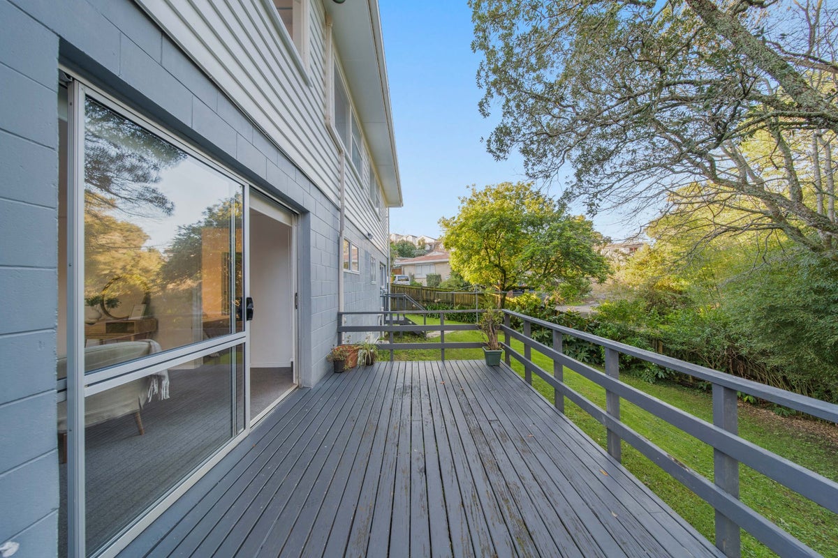 53 Cyclarama Crescent, Massey, Waitakere City, Auckland - Carousel 32