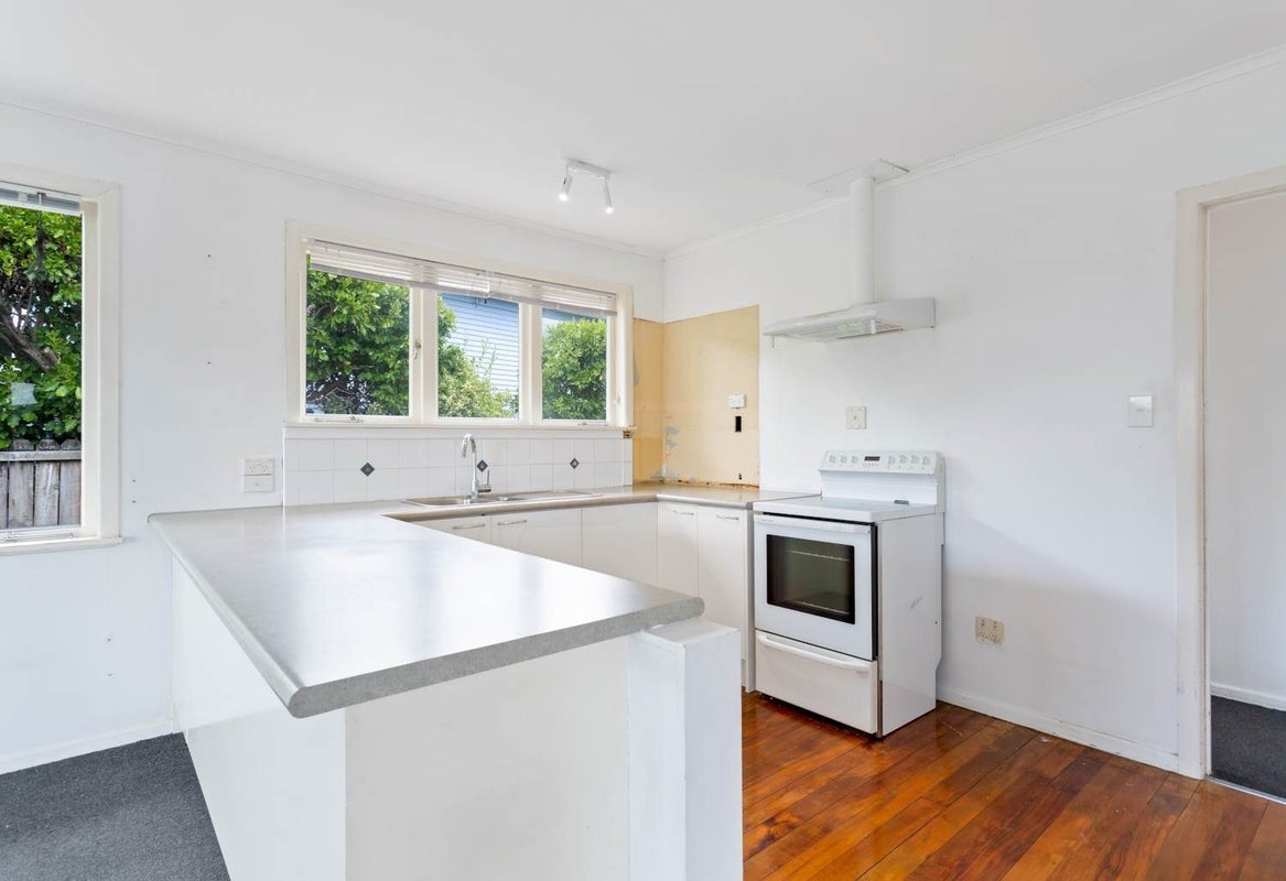 46 Baird Street, Howick, Auckland - Carousel 2