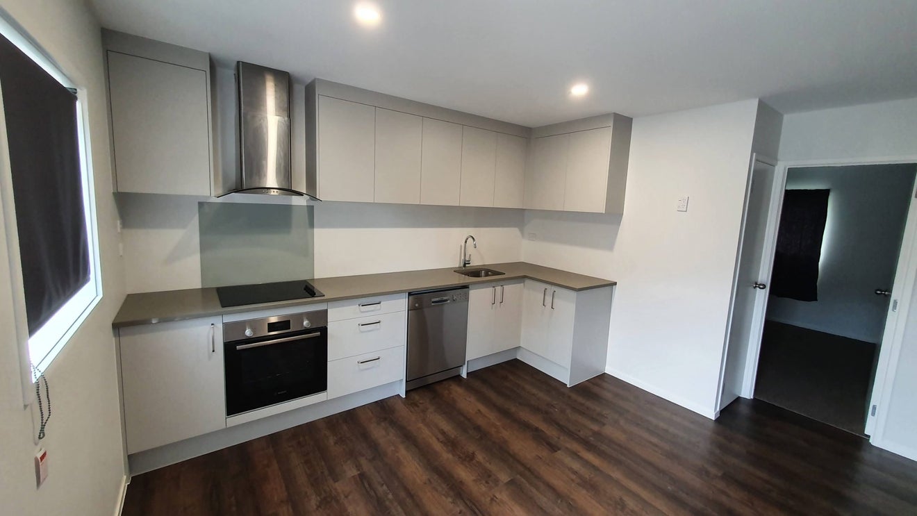 30 Miriam Corban Heights, Henderson, Auckland - Carousel 1