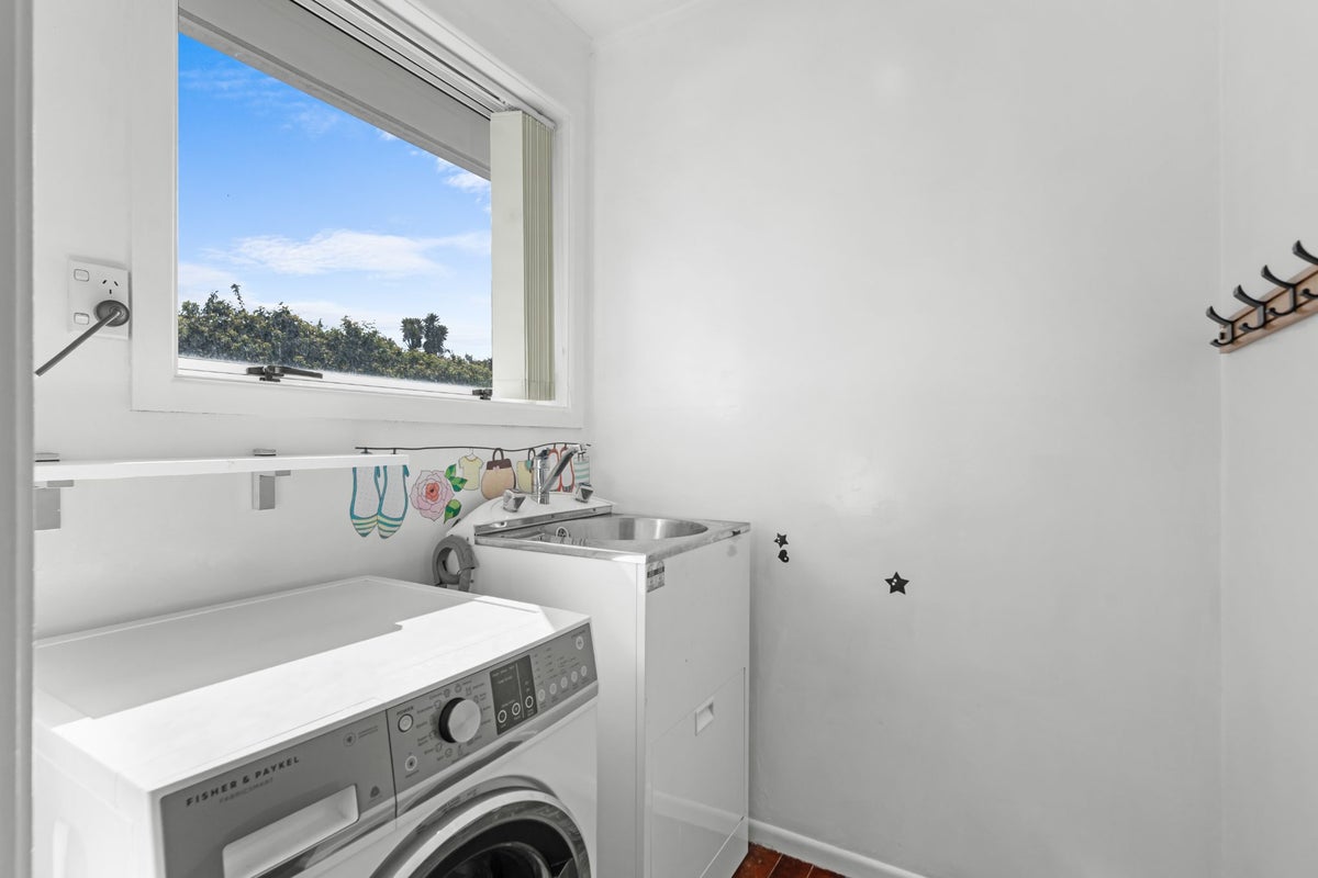 15 Prestons Road, Redwood, Christchurch - Carousel 15