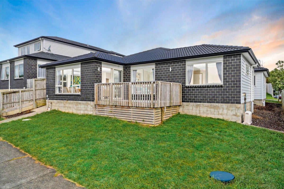 78 Jeroboam Loop, Kumeu, Rodney, Auckland - Carousel 21