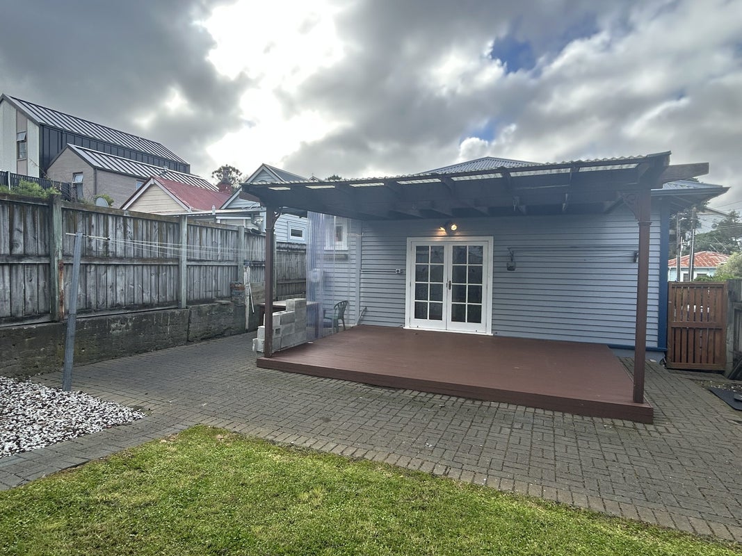 15 Rolleston Street, Mount Cook, Wellington - Carousel 22