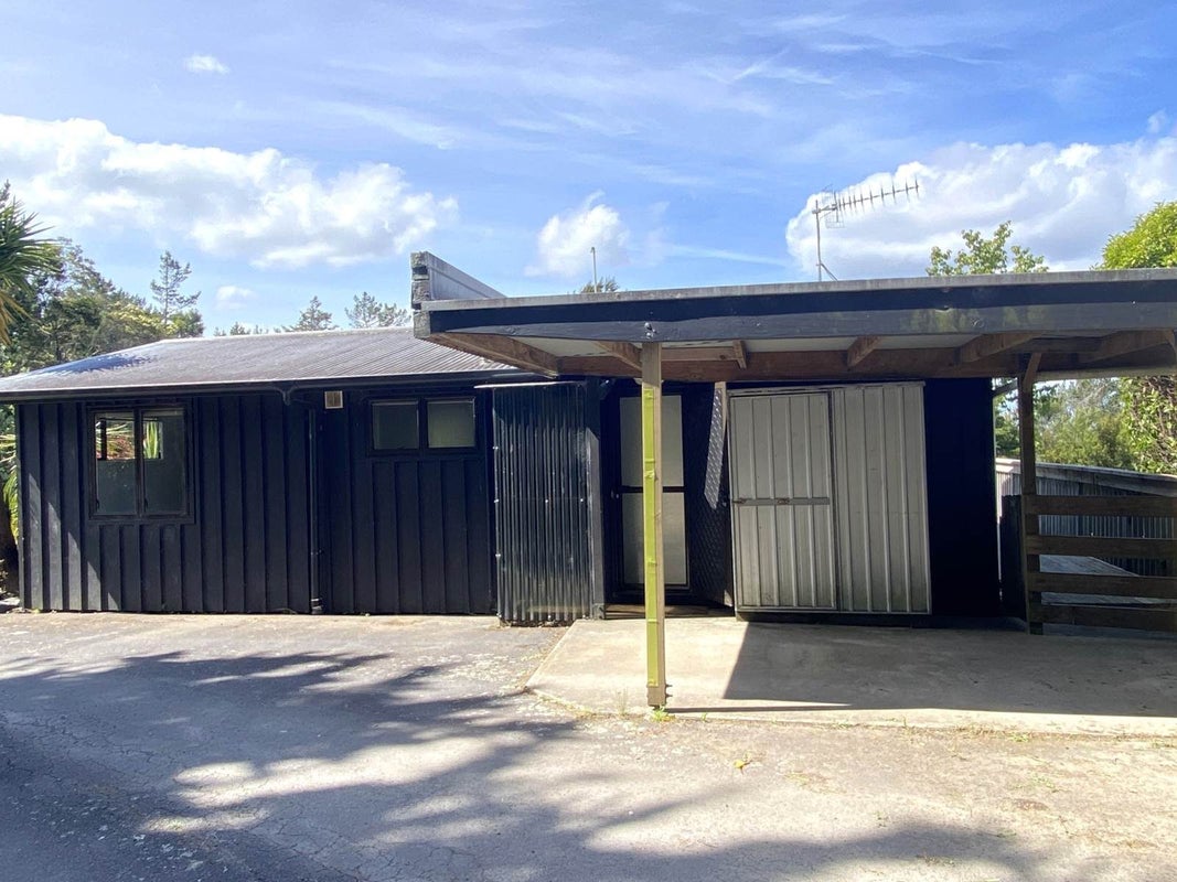 117 Paremoremo Road, Lucas Heights, Auckland - Carousel 1
