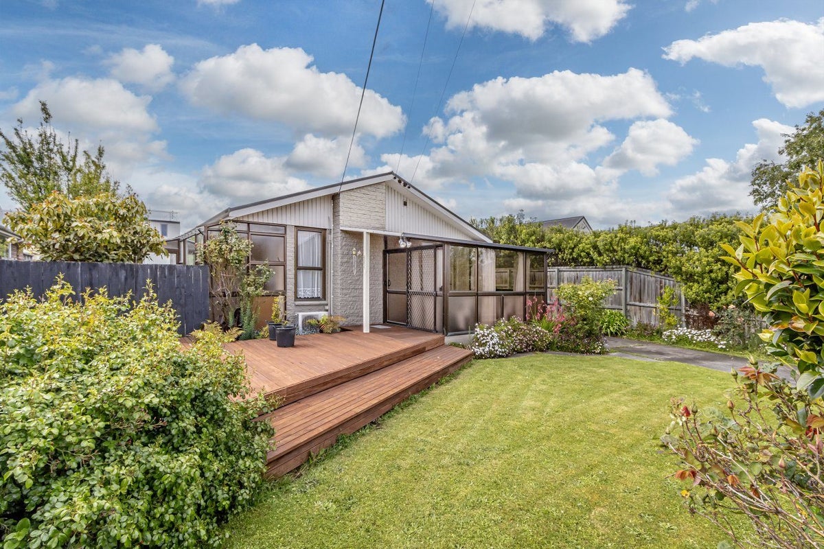 26 Tenby Place, Avondale, Christchurch - Carousel 1