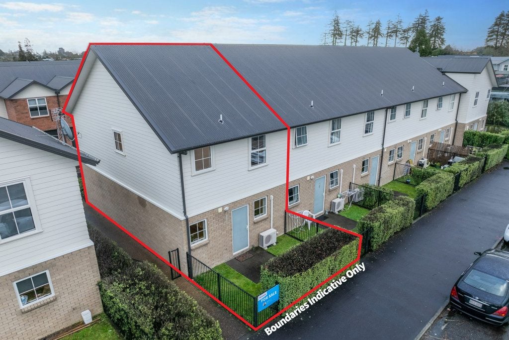 11 Chiefs Court, Hamilton East, Hamilton - Carousel 18