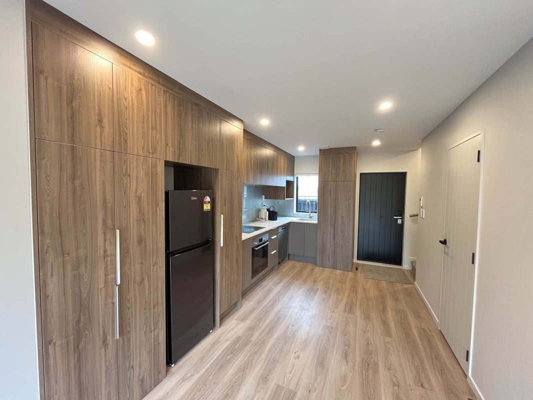26D Alamein Road, Panmure, Auckland - Carousel 1
