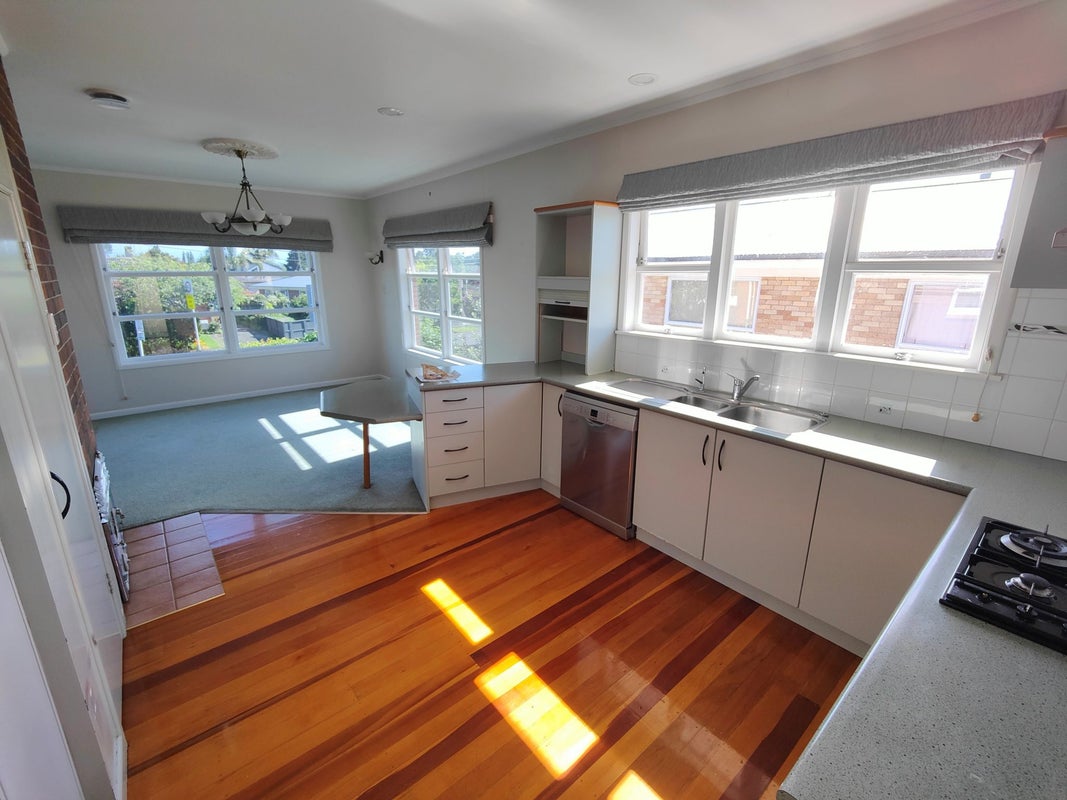 702 River Road, Chartwell, Hamilton - Carousel 2