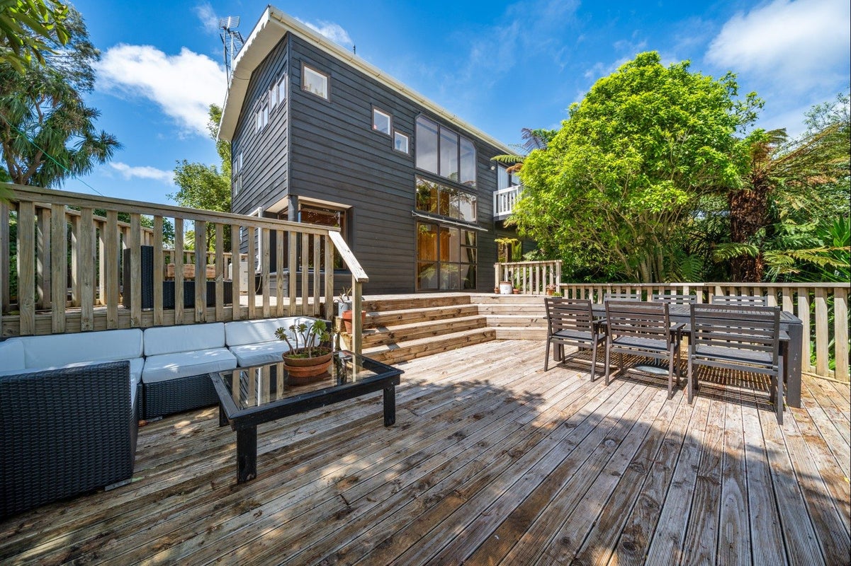 13 Honnor Place, Hurdon, New Plymouth - Carousel 1
