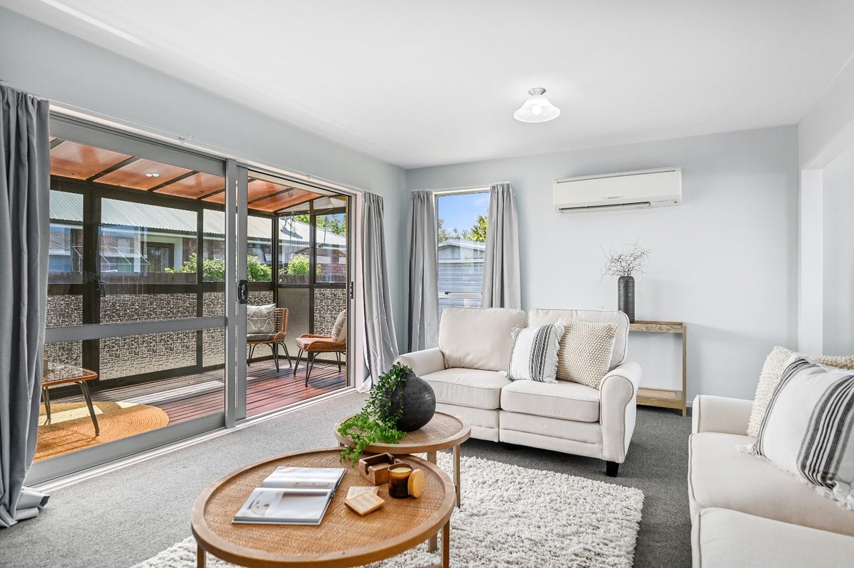 10 Caithness Street, New Brighton, Christchurch - Carousel 1