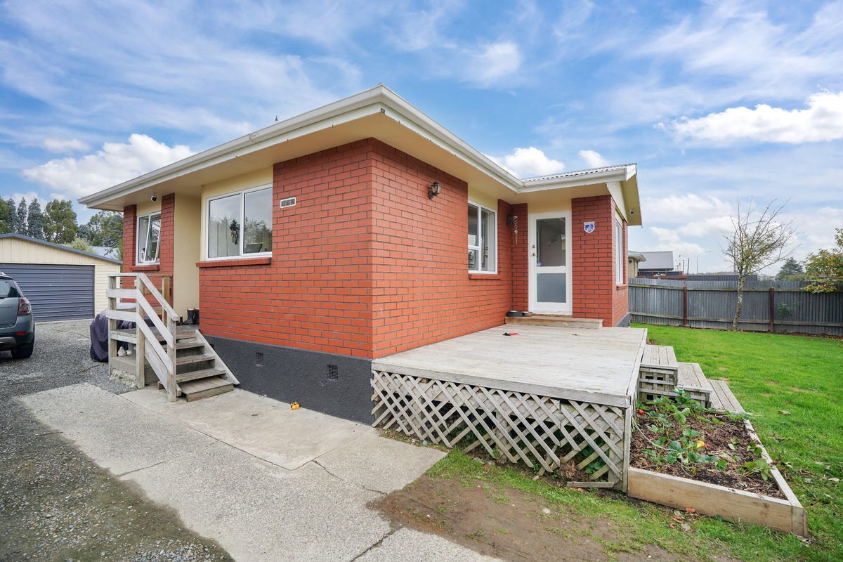 223 Ball Street, Kingswell, Invercargill - Carousel 1