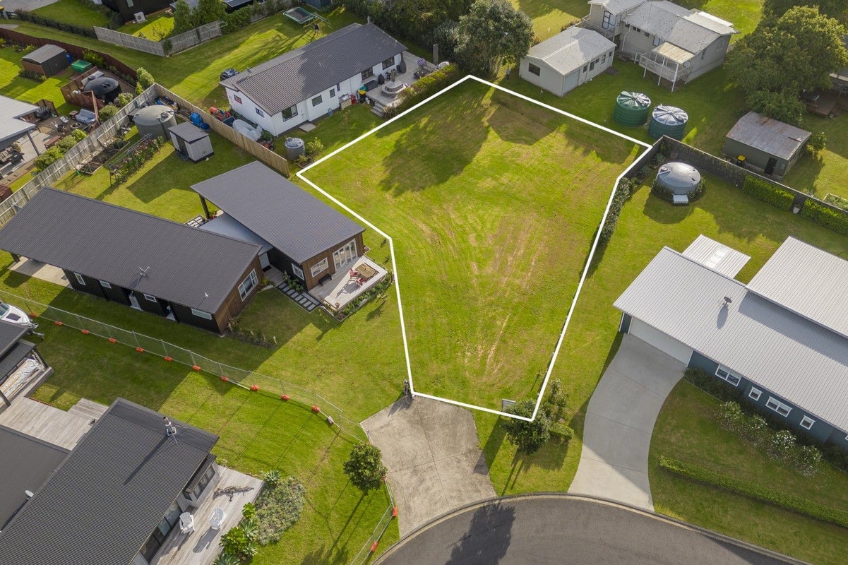13 Admiral Drive, Cooks Beach, Whitianga - Carousel 2
