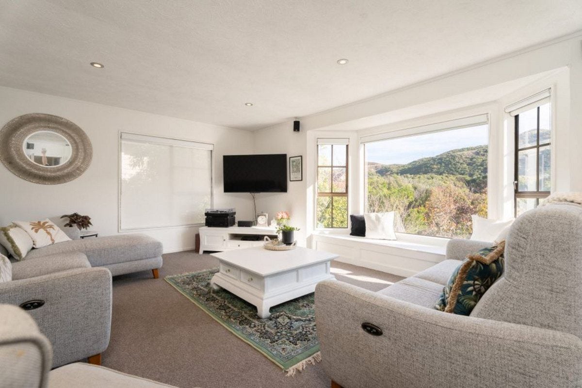 9 Lakewood Avenue, Churton Park, Wellington - Carousel 2