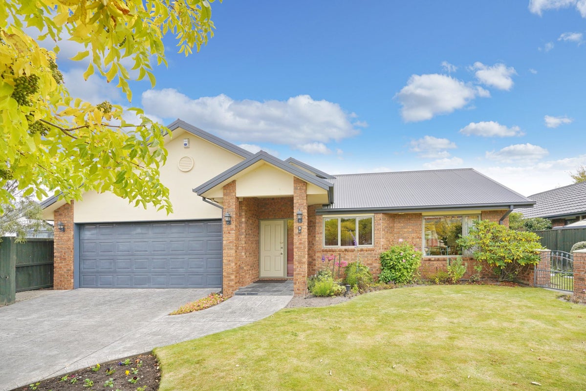 9 Bering Street, Northwood, Christchurch - Carousel 2
