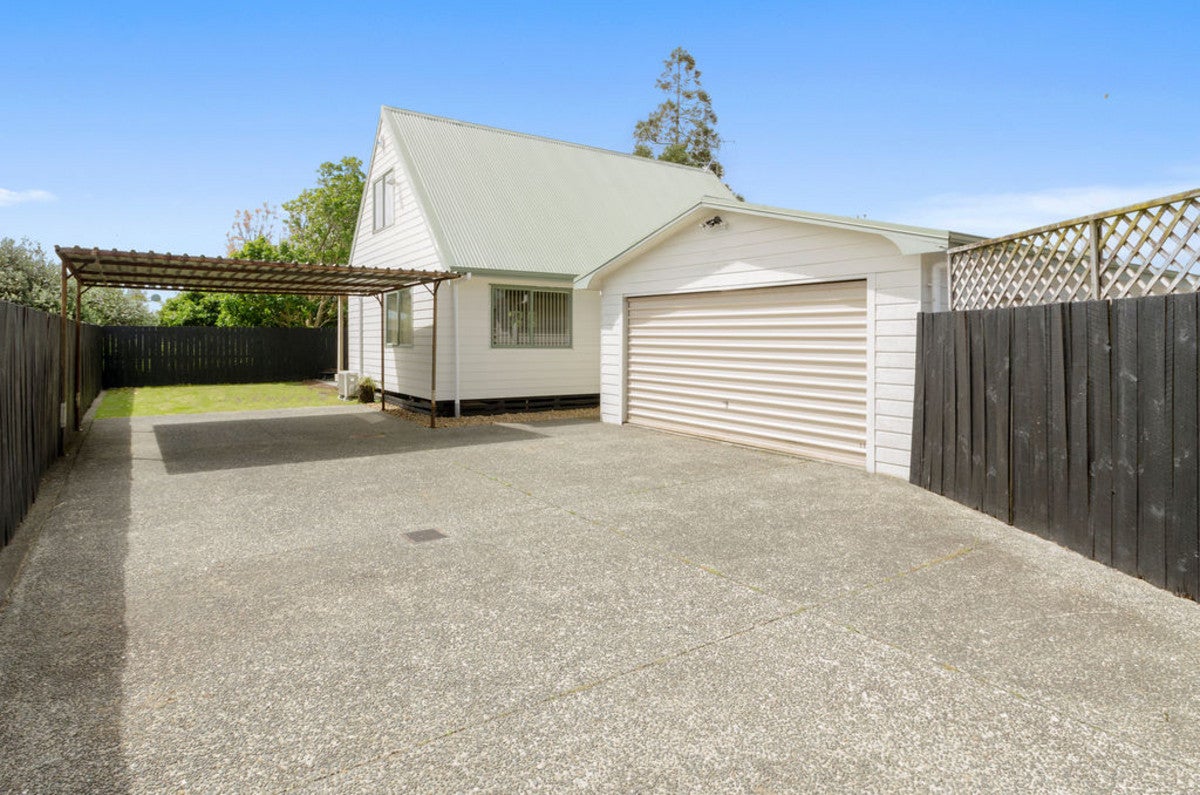 138A OLD WAIROA ROAD, Papakura, Auckland - Carousel 15