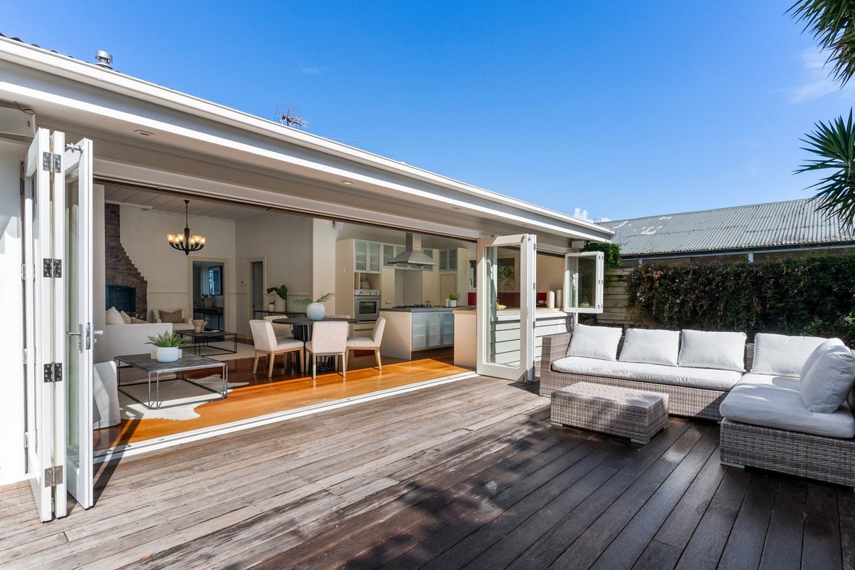 40 Halesowen Avenue, Sandringham, Auckland - Carousel 2