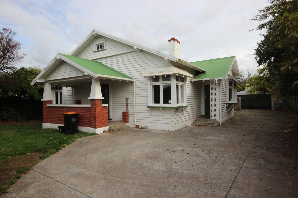 8 Ward Street, Palmerston North, Palmerston North - Carousel 1