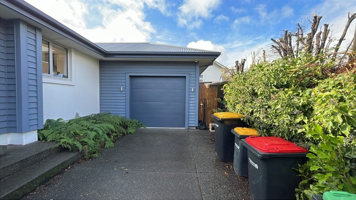 7B Burnbrae Street, Saint Martins, Christchurch - Carousel 15