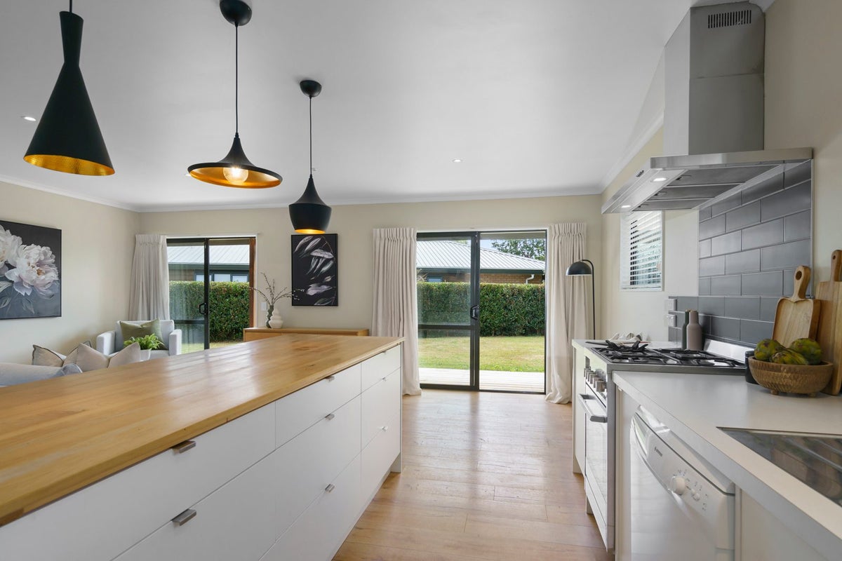 124 Tennyson Street, Leamington, Cambridge - Carousel 2
