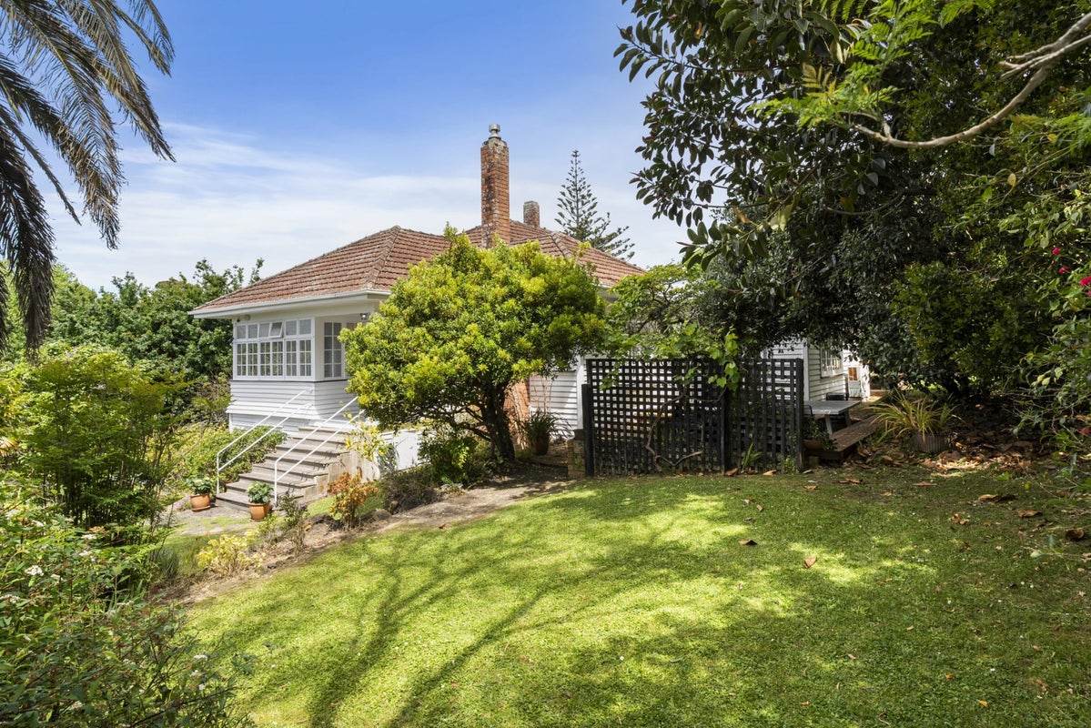 8 Kelvin Road, Remuera, Auckland - Carousel 1