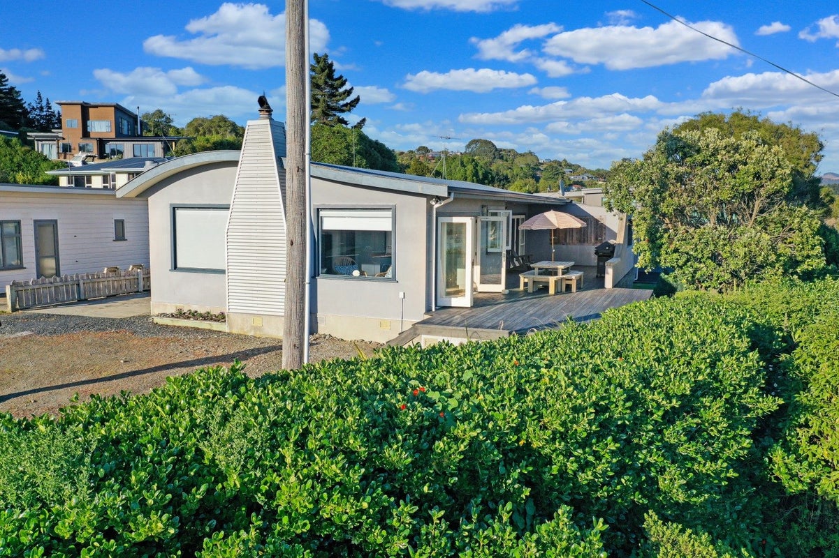 4 Cleddy Street, Palmerston - Carousel 1