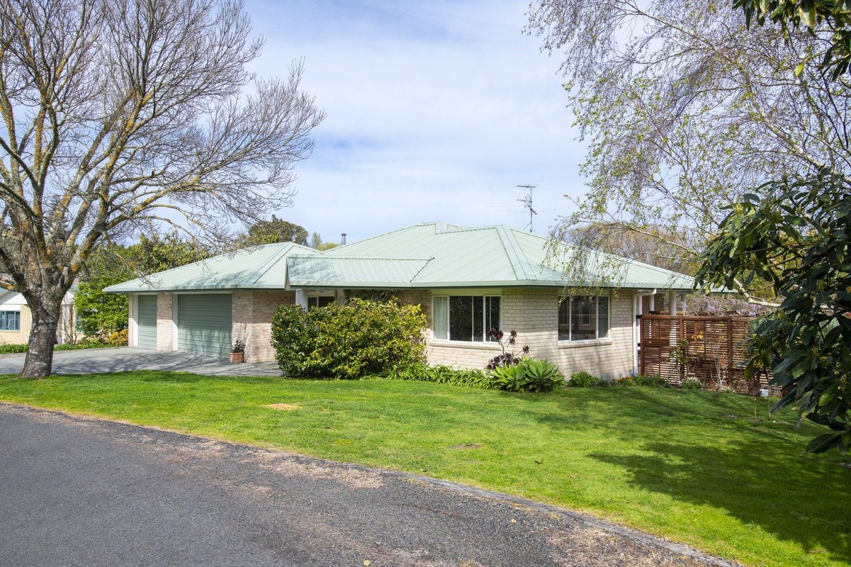 6 Parkview Place, Riverdale, Gisborne - Carousel 26