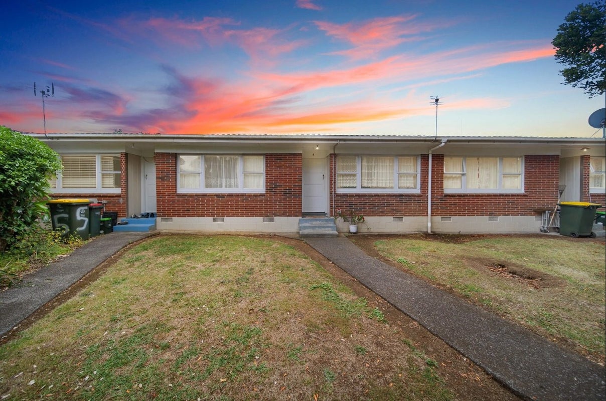 4/11 Oakland Avenue, Papatoetoe, Manukau City, Auckland - Carousel 1