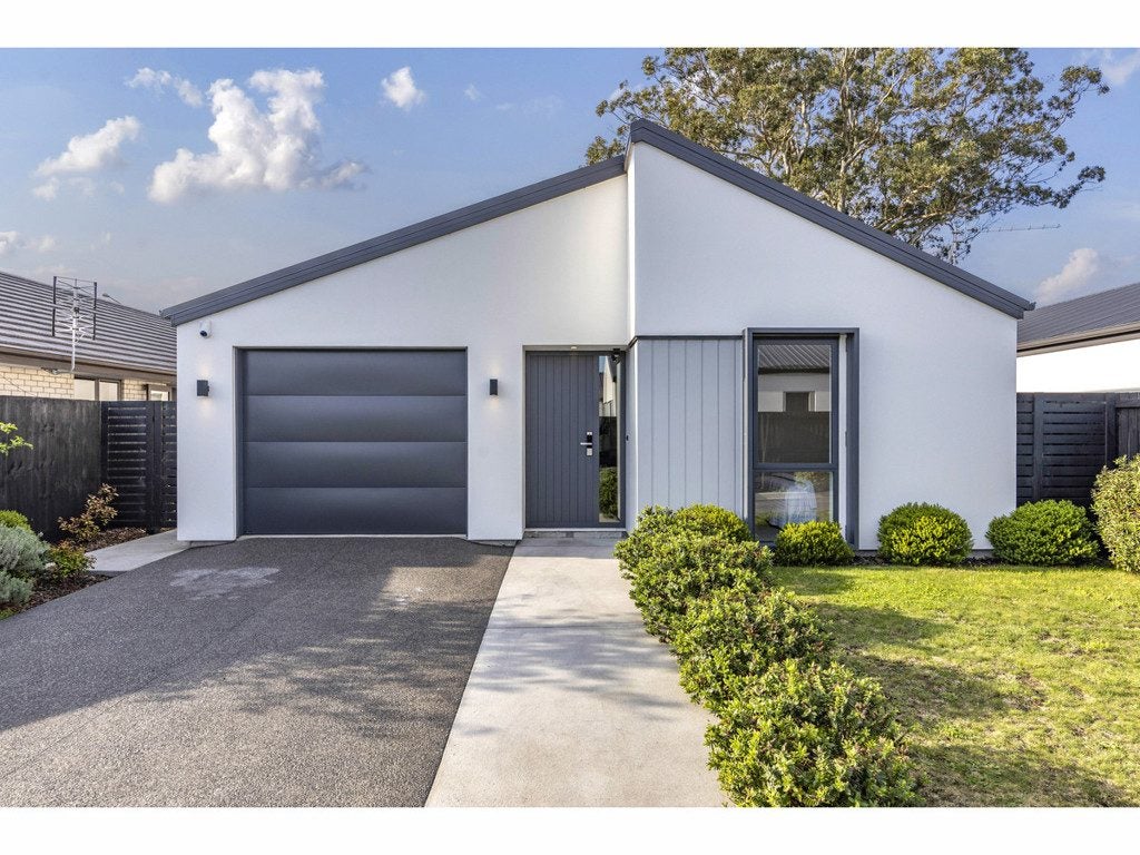 16 Horoeka Street, Avonhead, Christchurch - Carousel 23
