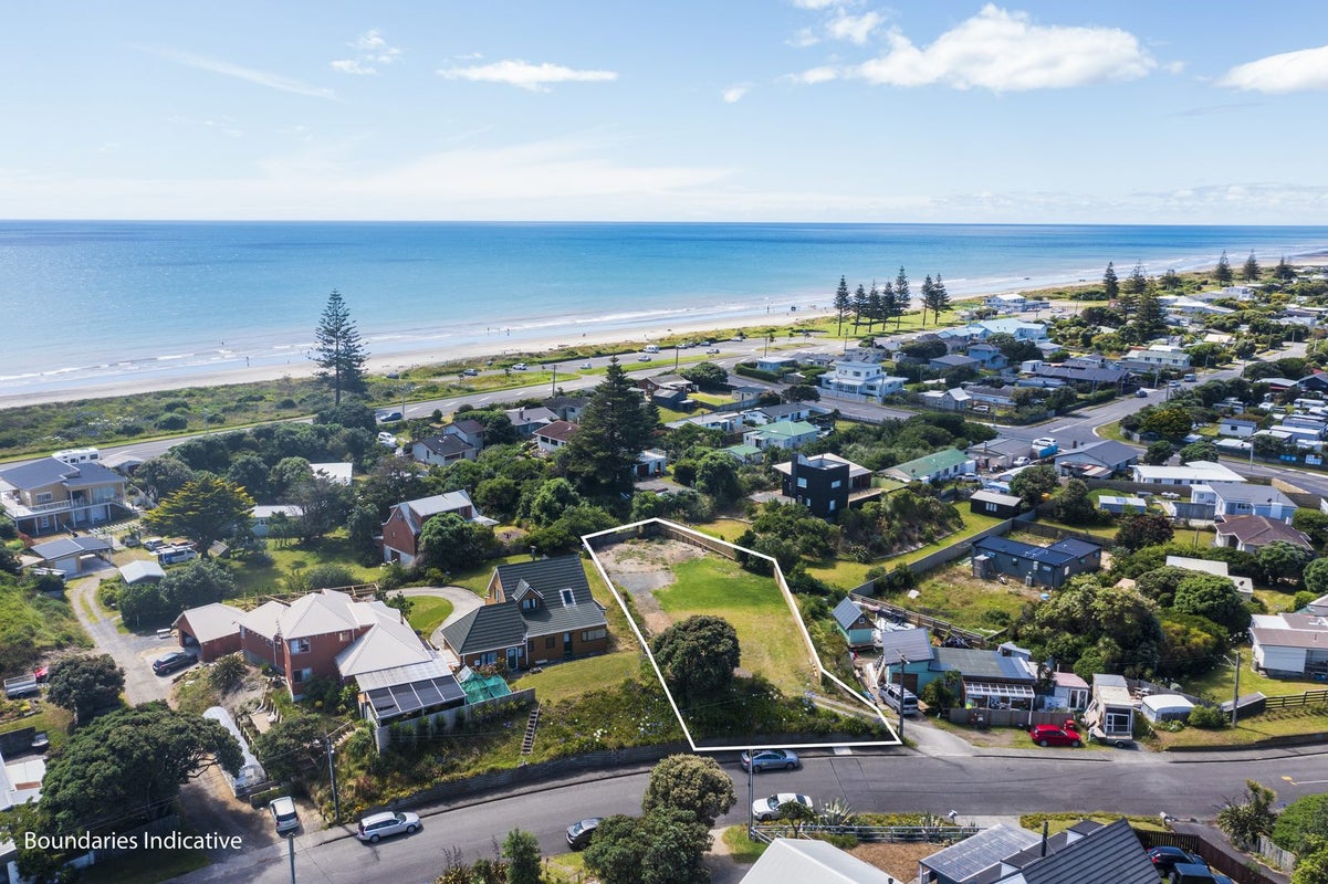 5 Babbacombe Avenue, Otaki Beach, Otaki - Carousel 2