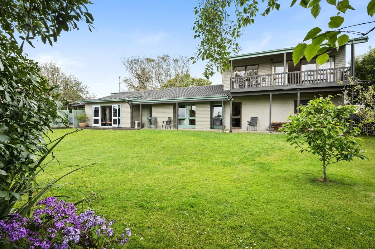 19A Clark Road, Pahurehure, Papakura - Carousel 2