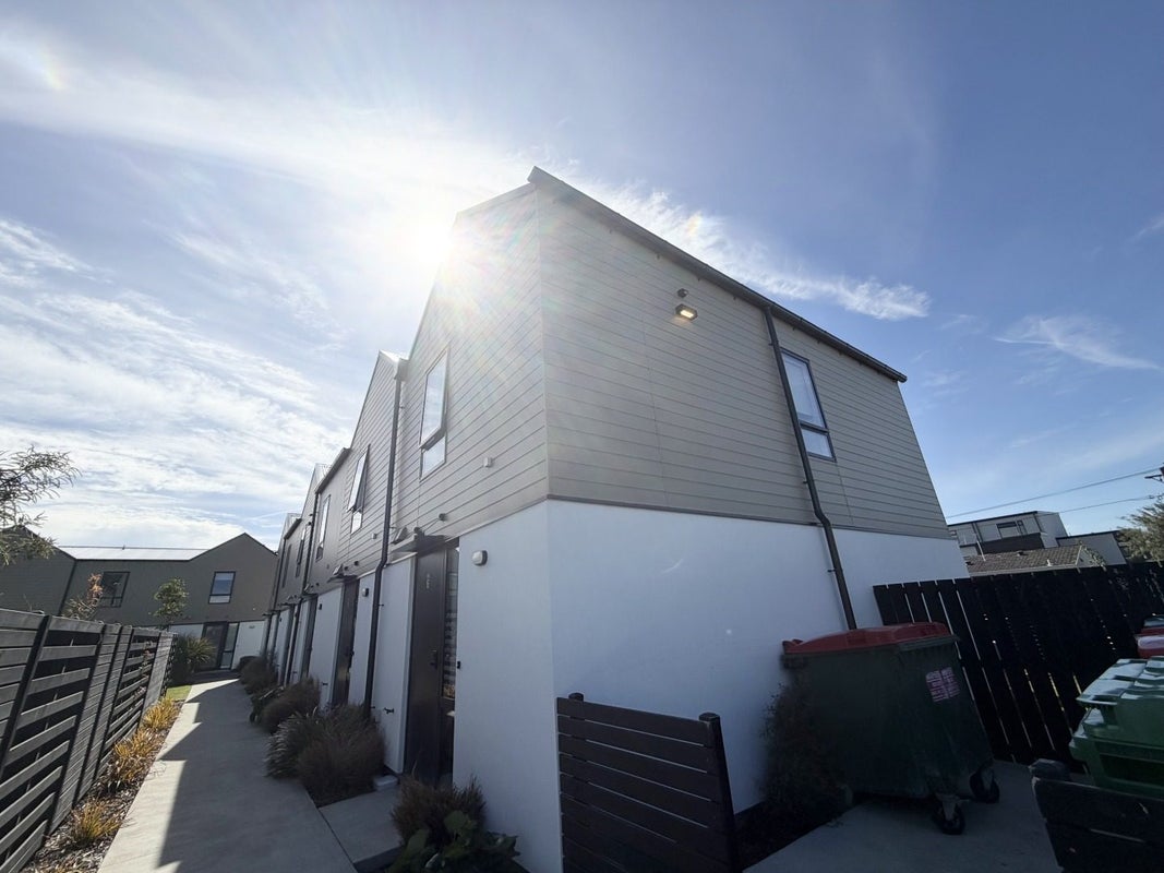 6/100 Ruskin Street, Addington, Christchurch - Carousel 1