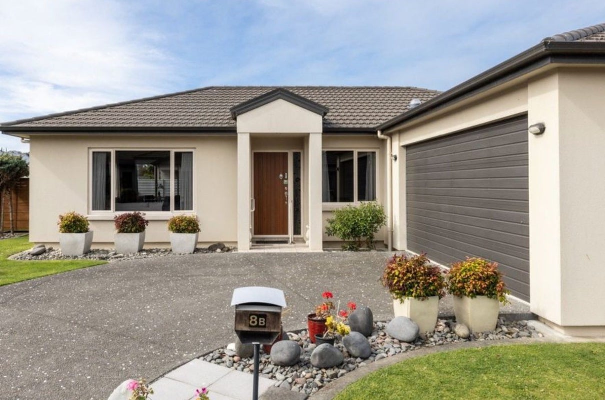 8B Nelson Crescent, Napier South, Napier - Carousel 2