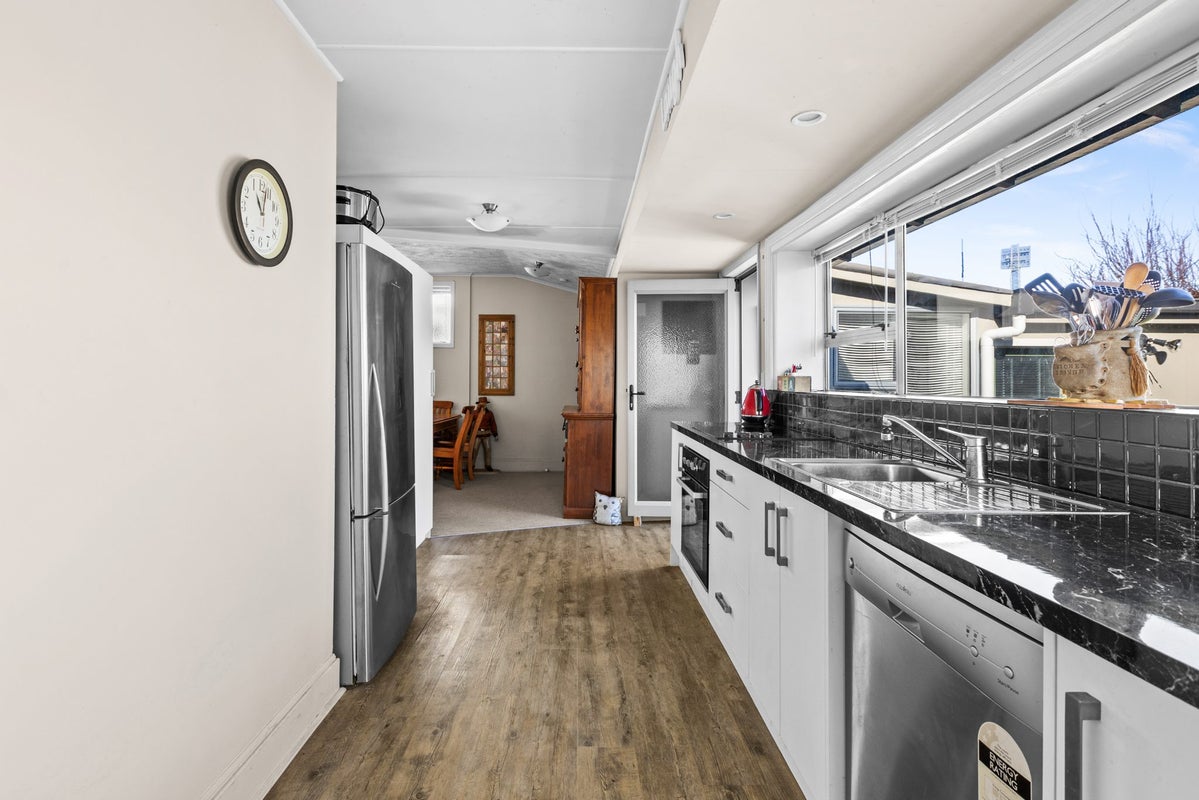 62 Nelson Crescent, Napier South, Napier, Hawke's Bay - Carousel 2
