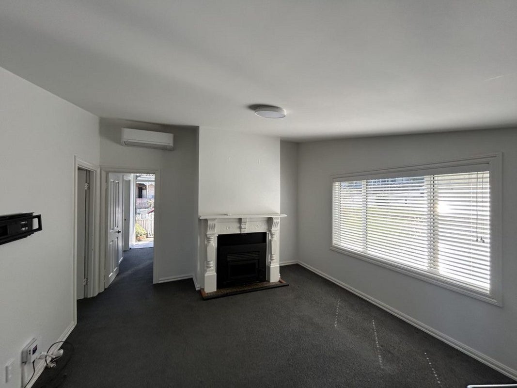 15 Peel Street, Mornington, Dunedin - Carousel 2