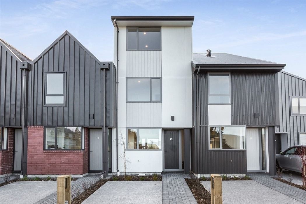 21 John Street, Stokes Valley, Lower Hutt - Carousel 1