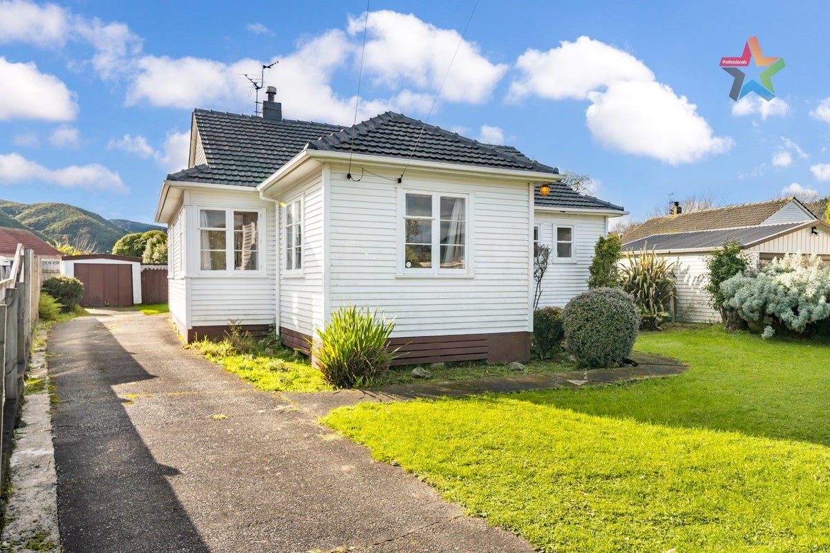 151 Reynolds Street, Taita, Lower Hutt - Carousel 1