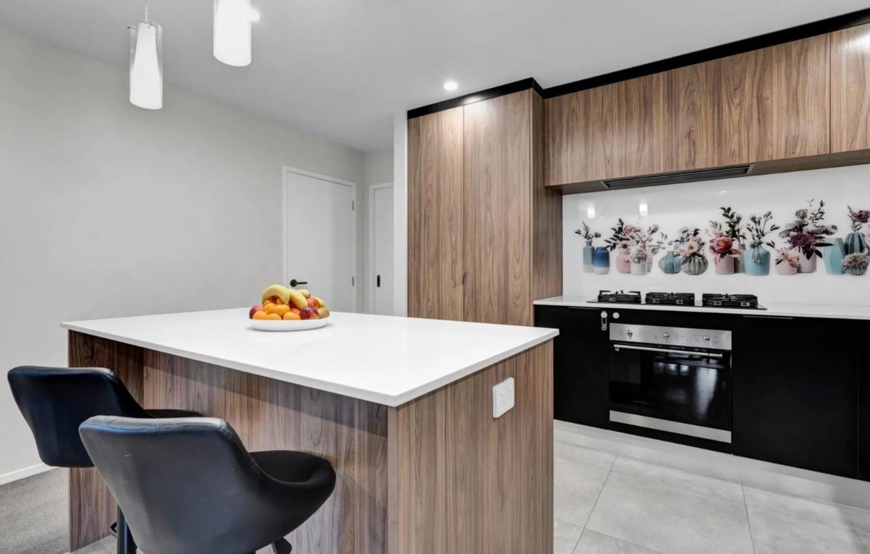 51 Magnolia Drive, Westown, New Plymouth - Carousel 2