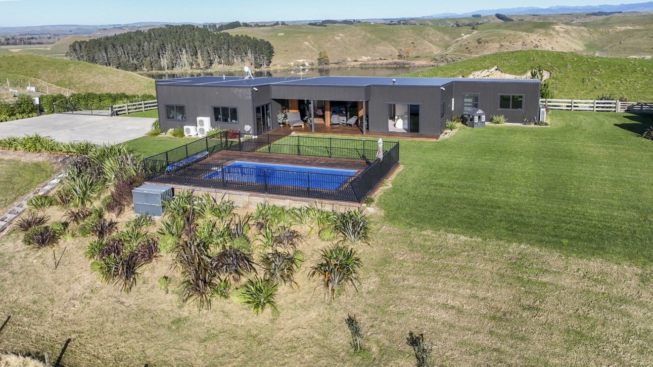 69A Pirau Road, Fernhill, Napier - Carousel 2