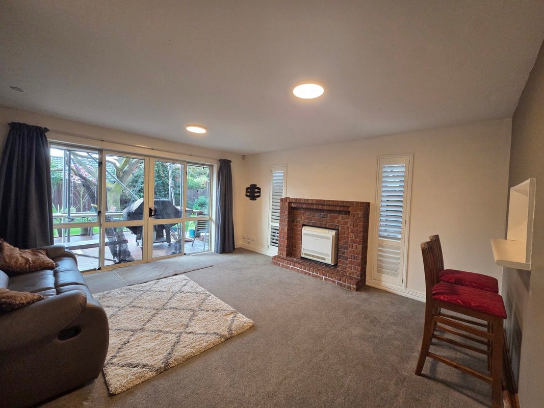 23 Glastonbury Drive, Burwood, Christchurch - Carousel 1
