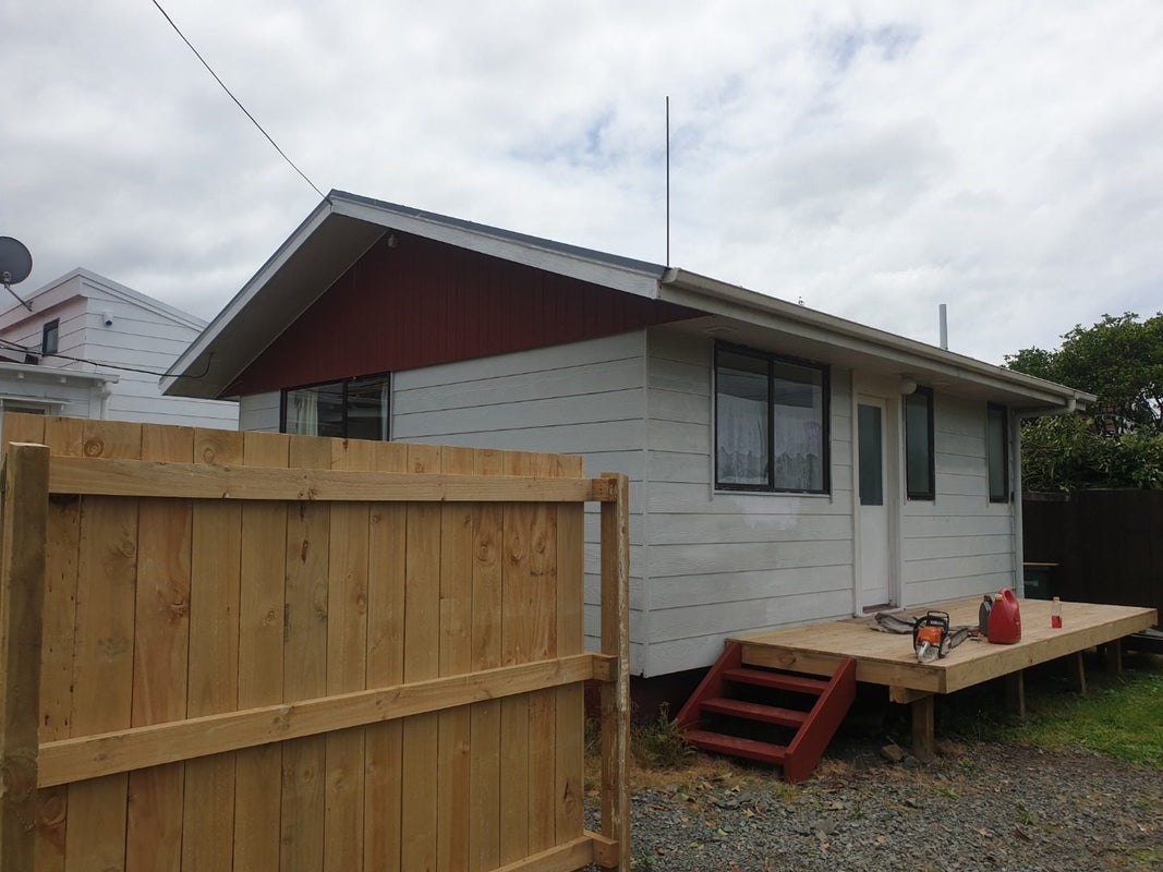 94 Clevedon Road, Papakura, Papakura - Carousel 1