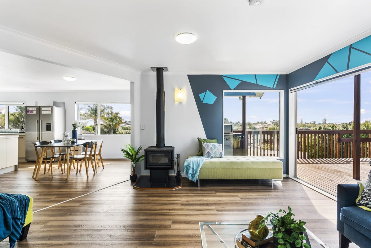 6 Gibbia Way, Beachlands, Auckland - Carousel 1