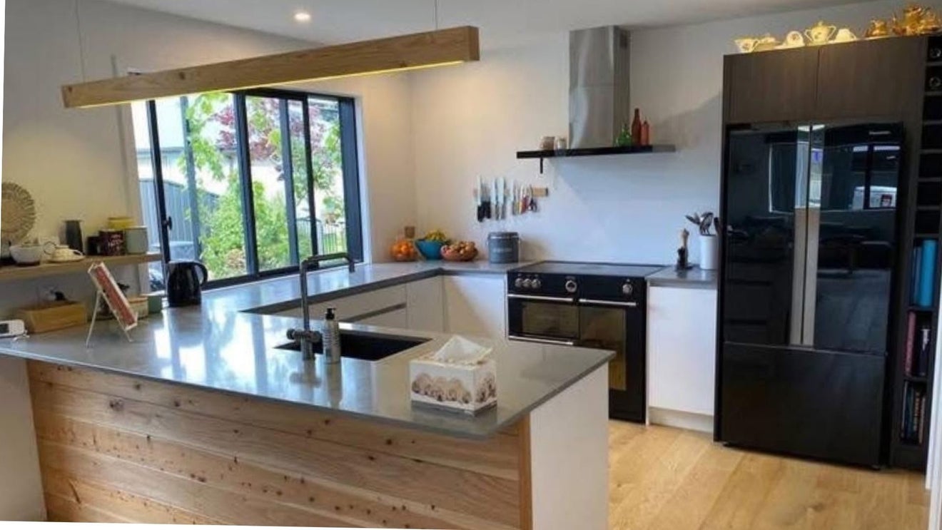 70 Toni's Terrace, Lower Shotover, Queenstown - Carousel 2
